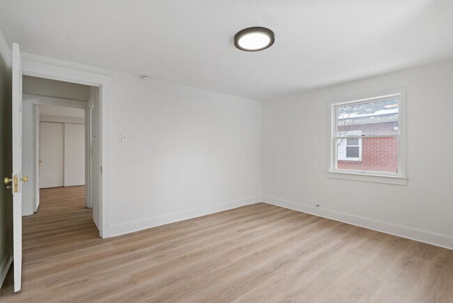 Building Photo - SCORE 50% OFF 1ST MONTH'S RENT IF SIGNED BY DEC 24! Stunning 3 bedroom home in East Pittsburgh av...