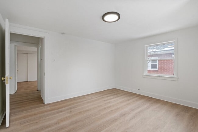 Building Photo - Stunning 3 bedroom home in East Pittsburgh available now!