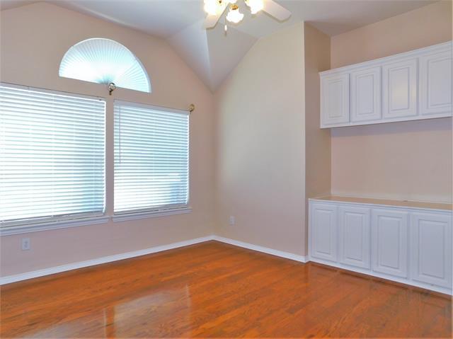 Building Photo - 1828 Andover Ln