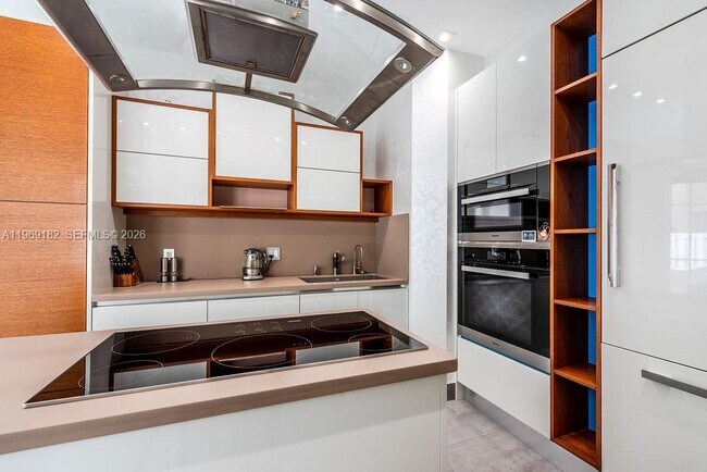 Building Photo - 3949 194th Ln