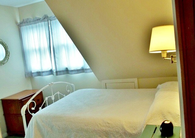 Upper left double bedroom - 1225 Becky Mountain Road