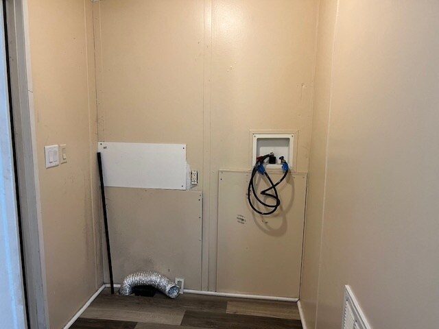 Building Photo - 5924 Ashen Ave