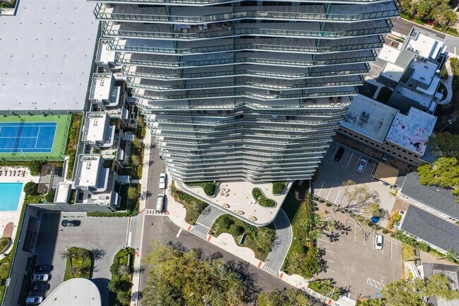 Building Photo - 3015 S Ysabella Ave
