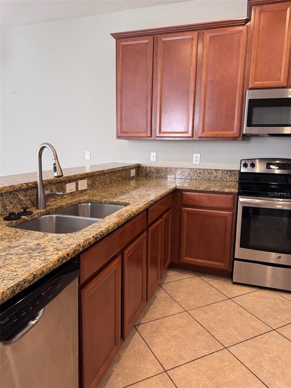 Building Photo - 3012 Salford St