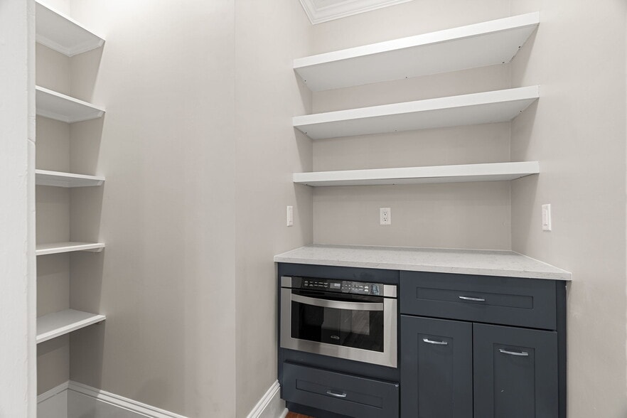 Building Photo - 200 Prospect St