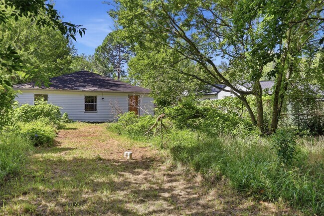 Building Photo - 2088 Pope St