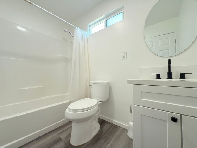 Building Photo - 1-Bedroom ADU – Modern Comfort & Prime Location