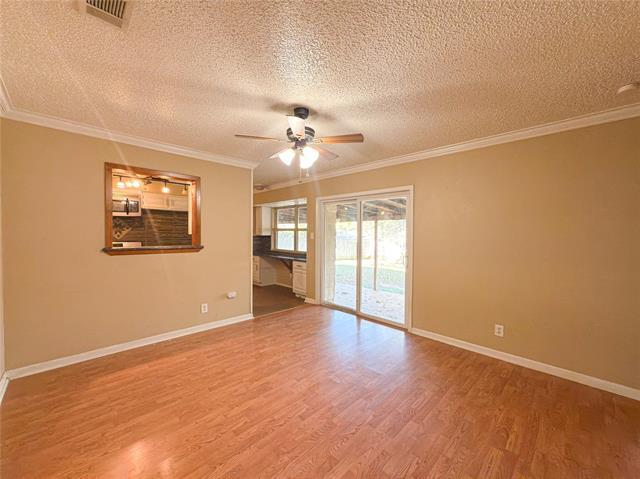 Building Photo - 2721 Buffalo Dr