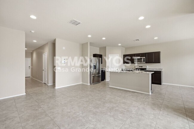Building Photo - 3570 N Cinnabar Ln