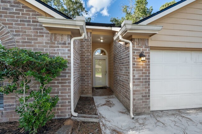 Building Photo - 12130 La Salle Oaks