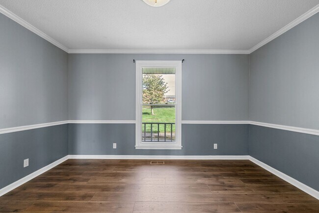 Building Photo - Nice all brick home- in the heart of Sango!