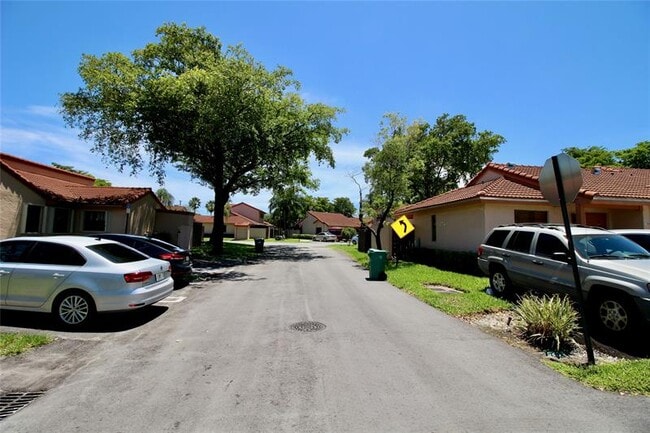 Building Photo - 17034 NW 66th Ct