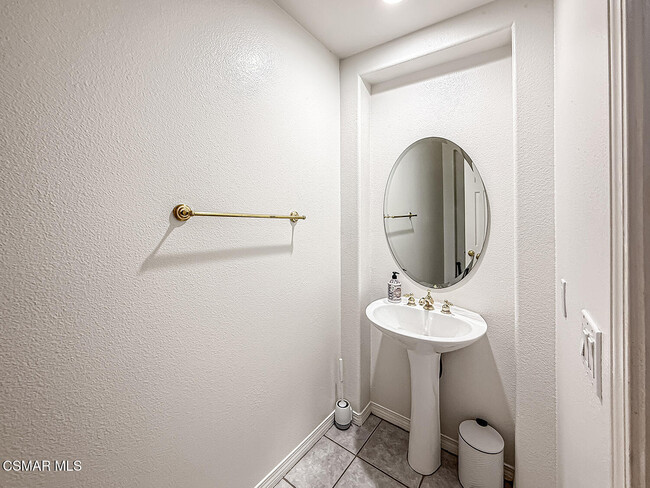 Building Photo - 780 Paseo De Leon