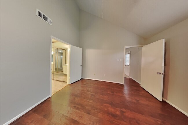 Building Photo - 22719 Garden Canyon Dr