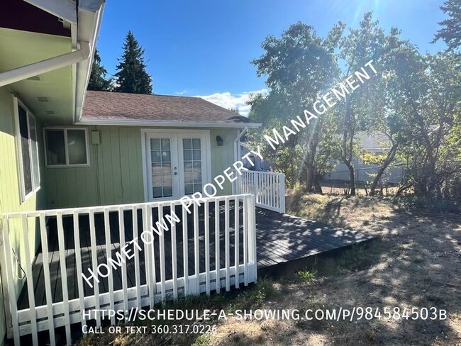 Building Photo - Updated 4 bedroom 2 bath home in Lacey - A...