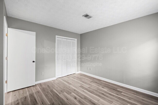 Building Photo - 806 Wynnes Ridge Cir