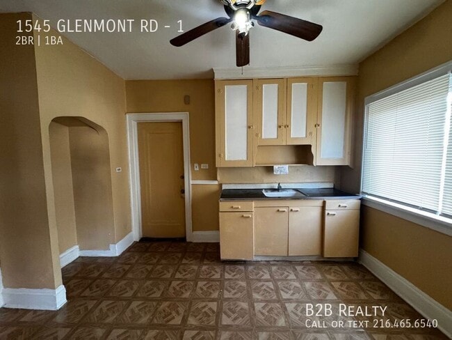 Building Photo - 1545 Glenmont Rd