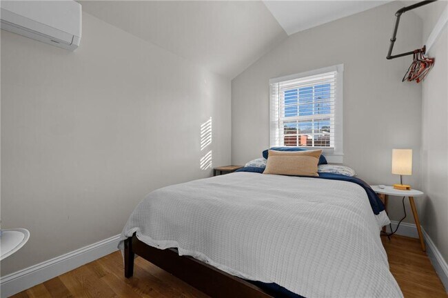 Building Photo - 49 Reservoir Rd