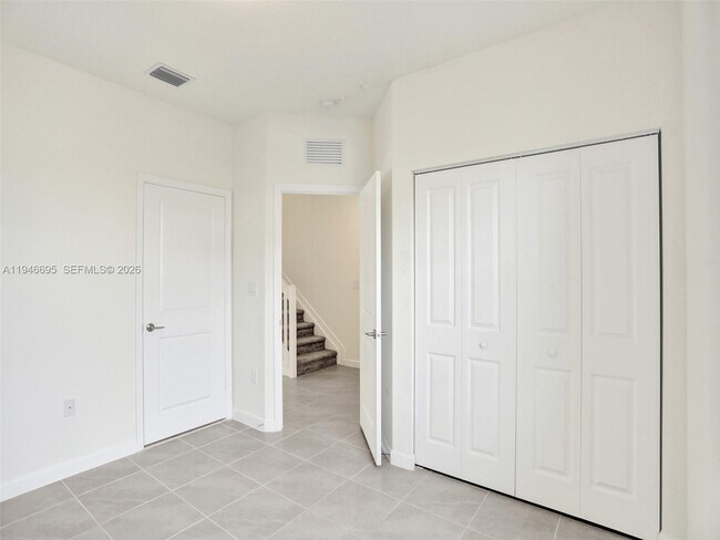 Building Photo - 3436 W 111th Pl