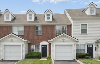 Building Photo - 2045 River Rock Way