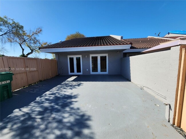 Building Photo - 8391 SW 148th Ave