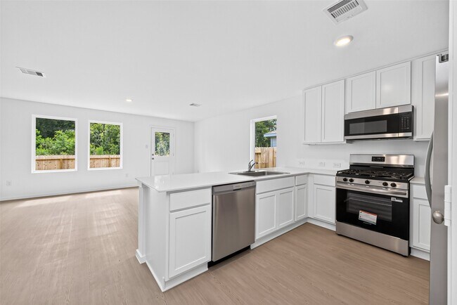 Building Photo - 25568 Rose Creek Dr