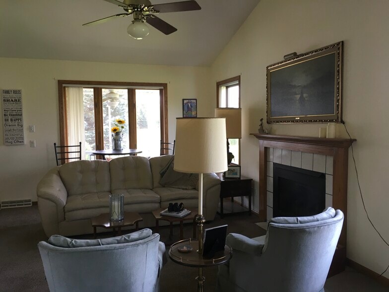 Building Photo - 5702 W Open Meadow