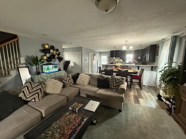 Building Photo - 1731 Aden Lane