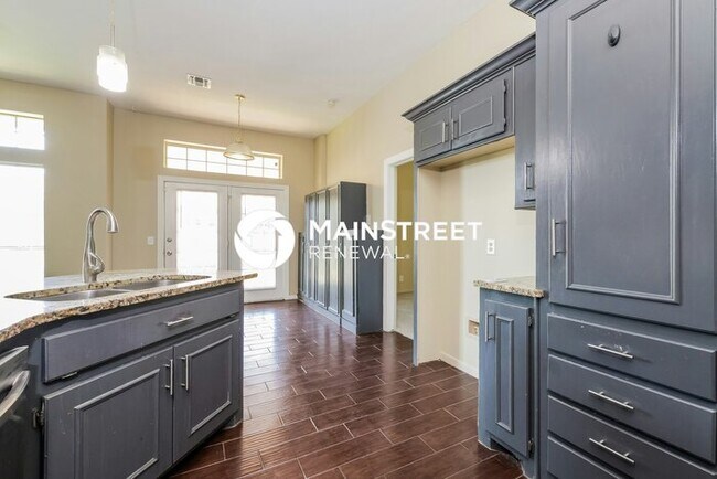 Building Photo - 3 Bedroom Pet-Friendly Home in Edmond, OK with Main Street Renewal