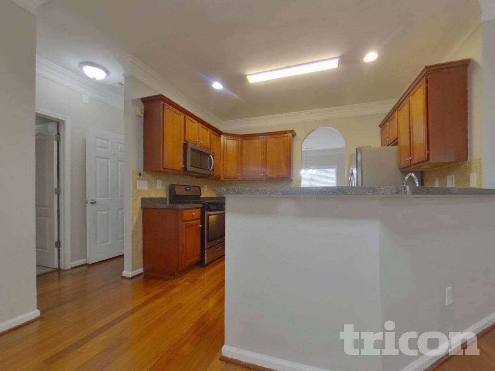 Building Photo - 1228 Saxony Dr SE