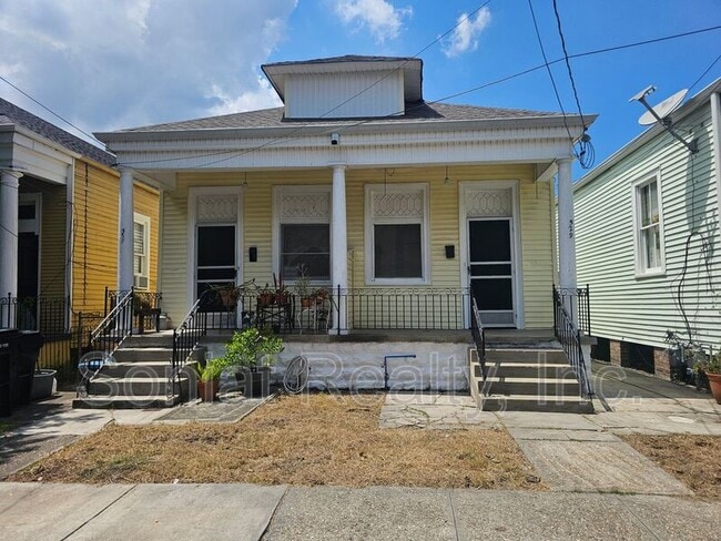 Primary Photo - 529 S Scott St