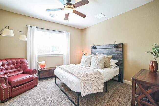 Building Photo - 2302 Arroyo Grande