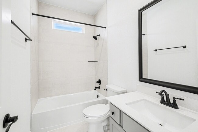 Building Photo - 10846 Day Jassamine Wy