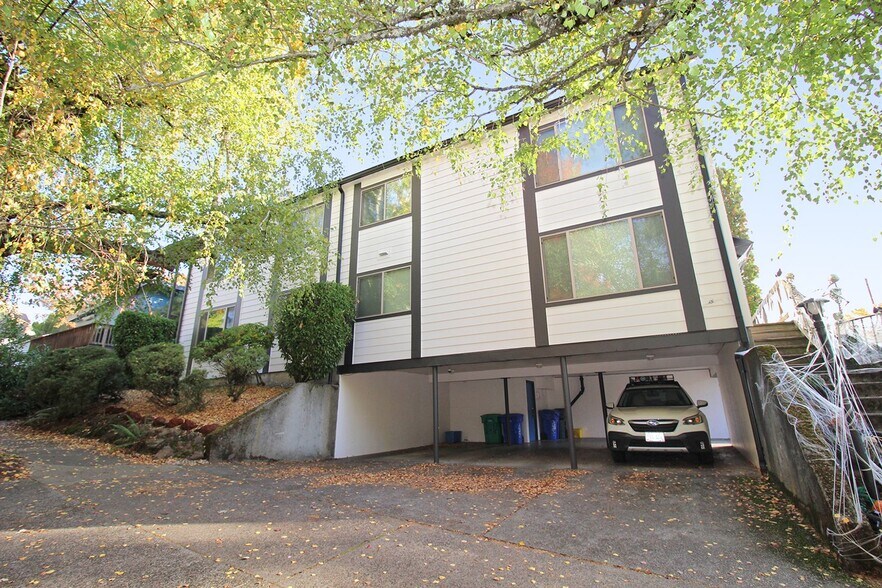 Primary Photo - 2903-2909 SE Pine St