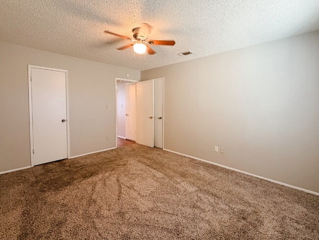Building Photo - Charming 2 Bed, 1.5 Bath home in Keller