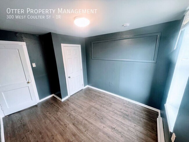 Building Photo - 300 W Coulter St