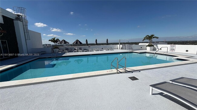 Building Photo - 1830 Radius Dr