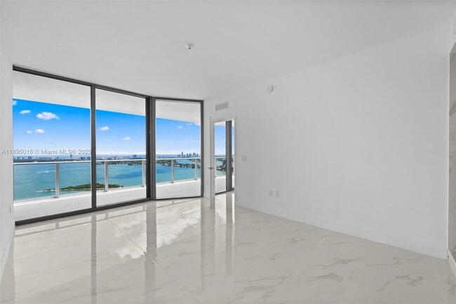 Building Photo - 700 NE 24 # 3707 MIAMI, FL 33137