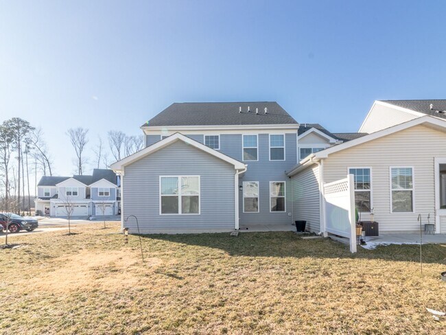 Building Photo - Year round - Furnished Townhome - Frankford