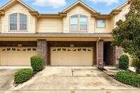 Building Photo - 8904 Clovermist Dr