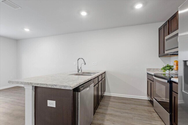 Building Photo - 4522 Rivers Landing Dr