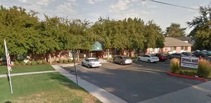 Building Photo - 661 S Curtis Rd