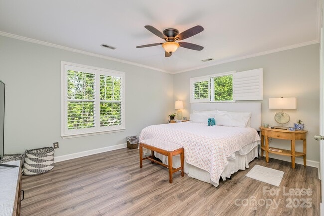 Building Photo - 18524 Mizzenmast Ave