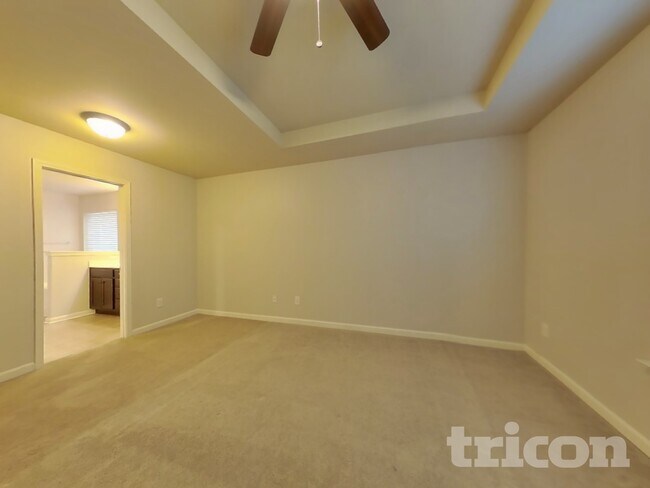 Building Photo - 2500 Wingfield Dr SW