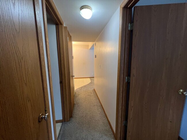 Building Photo - 2310 Radtke Ave