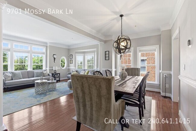 Building Photo - 9701 Mossy Bark Ln