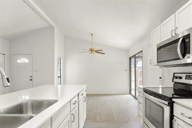 Building Photo - 2438 Limestone Dr