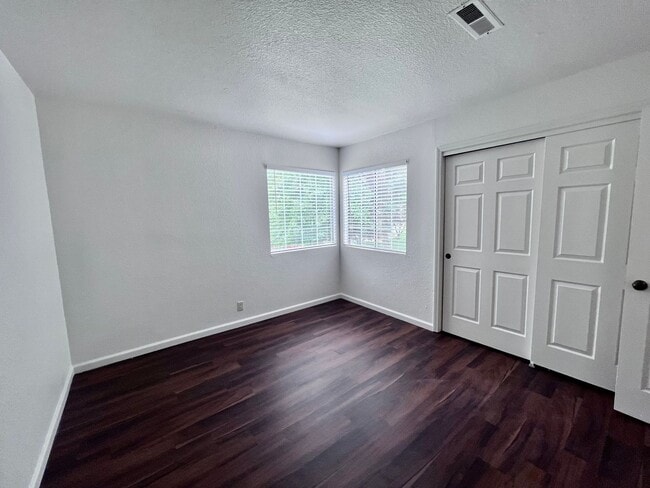 Building Photo - 7534 Whimbleton Way