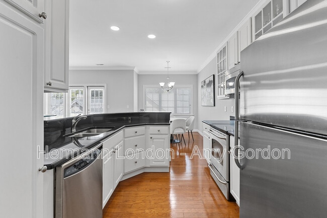 Building Photo - 751 Windberry Ct
