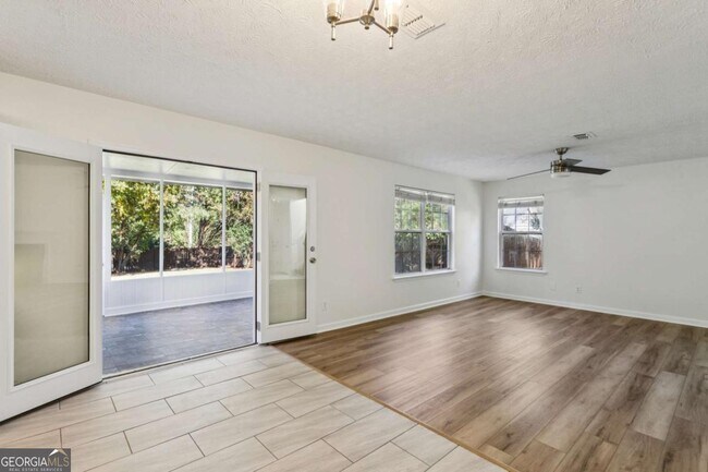 Building Photo - 300 Carrington Way